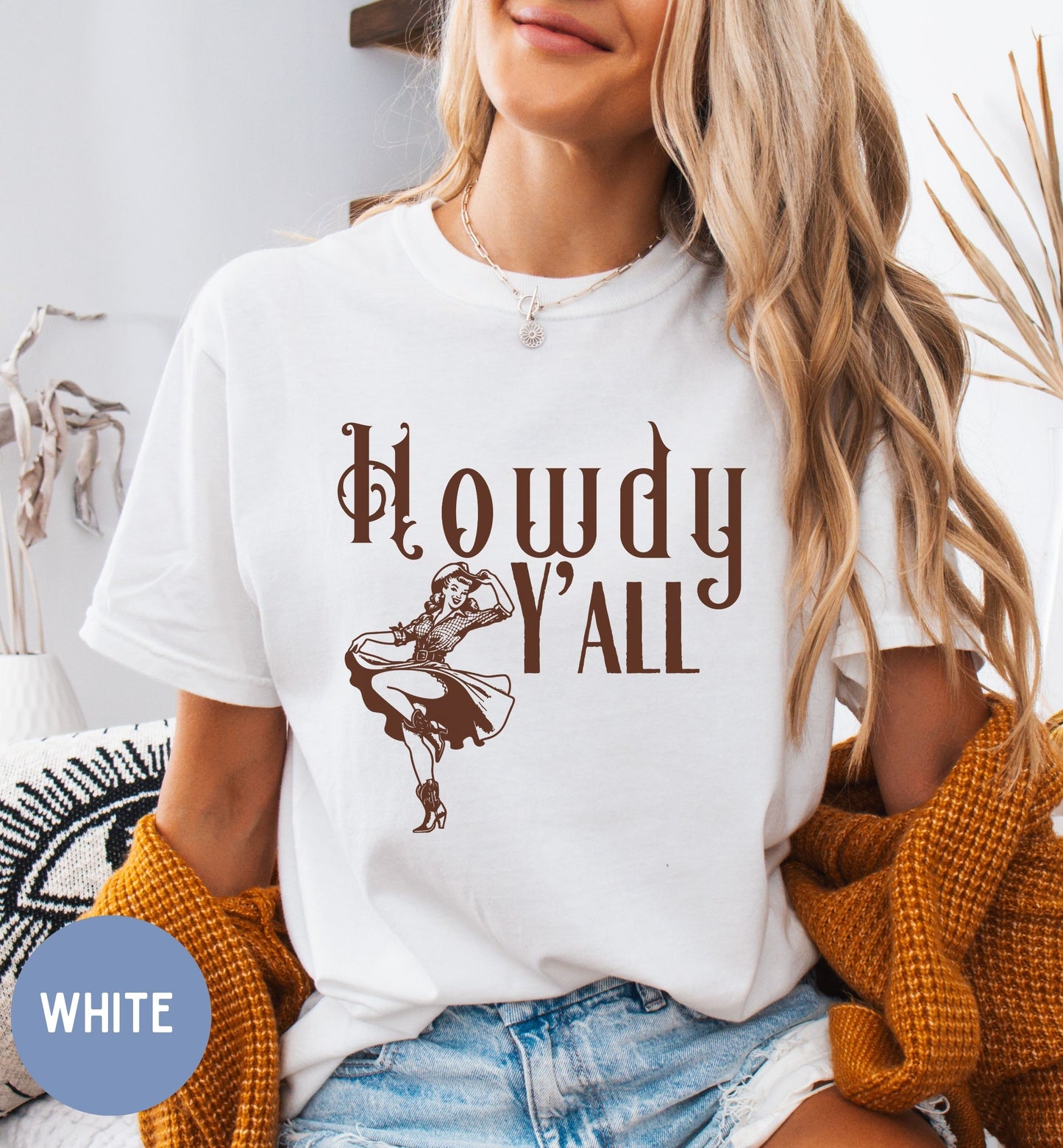 Howdy y'all, country western t-shirt for cowgirls.