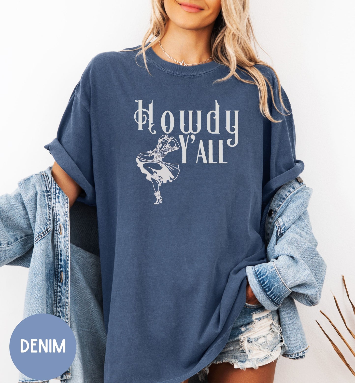 Howdy y'all, country western t-shirt for cowgirls.